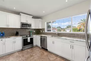 2196 Indian Ave S, Belleair Bluffs, FL 33770 - Photo 11