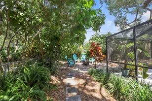 2353 Demaret Dr, Dunedin, FL 34698 - Photo 31