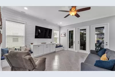11831 Cross Vine Drive, Riverview, FL 33579 - Photo 9