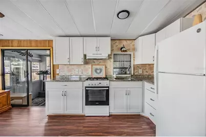 39334 Maher Drive, Zephyrhills, FL 33542 - Photo 11