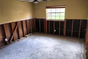 200 Country Club Dr, Largo, FL 33771 - Photo 9