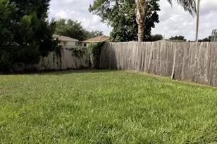 1105 Windton Oak Dr, Ruskin, FL 33570 - Photo 31