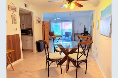 3735 42nd Way S #E, Saint Petersburg, FL 33711 - Photo 3