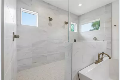 2815 W Leila Avenue, Tampa, FL 33611 - Photo 23