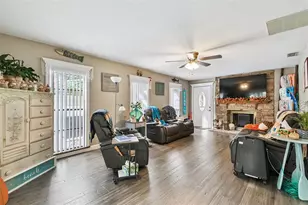 39501 Meadowood Loop, Zephyrhills, FL 33542 - Photo 29