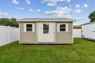 39501 Meadowood Loop, Zephyrhills, FL 33542 - Photo 77