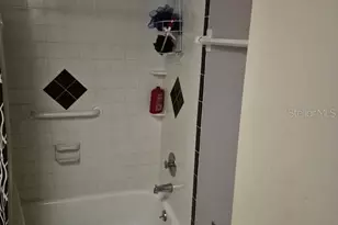 7309 Eleanor Cir, Sarasota, FL 34243 - Photo 3