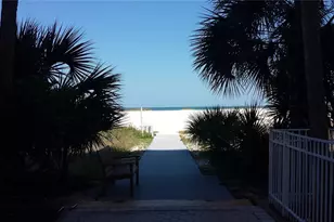 1270 Gulf Blvd, Clearwater Beach, FL 33767 - Photo 3