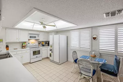 551 Sandy Hook Road, Treasure Island, FL 33706 - Photo 11