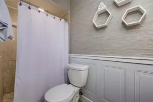 1472 Queen Anne Dr, Palm Harbor, FL 34684 - Photo 21