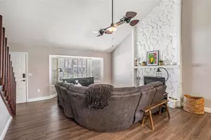 736 Sandy Creek Dr, Brandon, FL 33511 - Photo 7