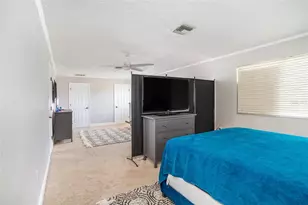 736 Sandy Creek Dr, Brandon, FL 33511 - Photo 17