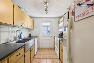 1013 Oakhill St, Seffner, FL 33584 - Photo 15