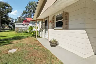 1013 Oakhill St, Seffner, FL 33584 - Photo 5