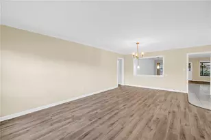 6623 16th St N, Saint Petersburg, FL 33702 - Photo 11