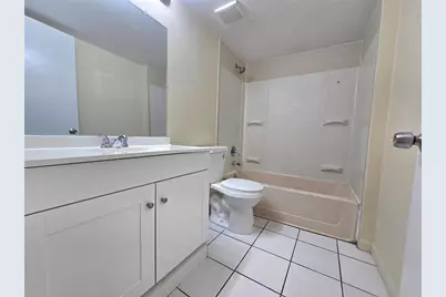 4007 Ashford Green Place #E103, Tampa, FL 33613 - Photo 9