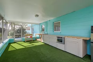 829 Narcissus Ave, Clearwater Beach, FL 33767 - Photo 35