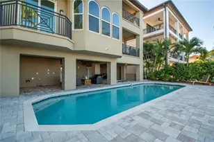 136 Devon Dr, Clearwater Beach, FL 33767 - Photo 51