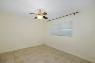 2721 Northridge Dr E, Clearwater, FL 33761 - Photo 11