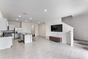 33066 Major Oak Dr, Wesley Chapel, FL 33545 - Photo 7