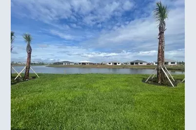 19611 Indian Rock Place, Lakewood Ranch, FL 34211 - Photo 5