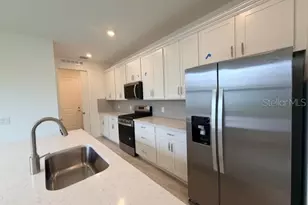 18928 Indian Rock Pl, Lakewood Ranch, FL 34211 - Photo 5