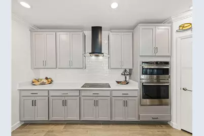 17319 Holly Well Avenue, Wimauma, FL 33598 - Photo 11