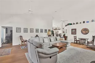 9339 Creole Ct, Weeki Wachee, FL 34613 - Photo 5