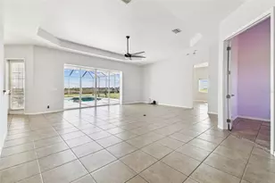 15639 Seth Country Ln, Wimauma, FL 33598 - Photo 11