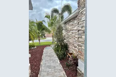 6346 Bobby Jones Court, Palmetto, FL 34221 - Photo 9