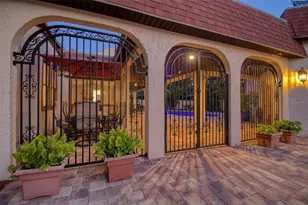 2037 Broadway, Clearwater, FL 33755 - Photo 41