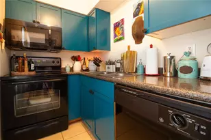 5015 Coquina Key Dr SE, Saint Petersburg, FL 33705 - Photo 7