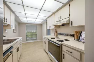 2900 Cove Cay Dr, Clearwater, FL 33760 - Photo 9