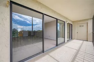 2900 Cove Cay Dr, Clearwater, FL 33760 - Photo 15