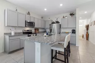 355 Mangrove Shade Cir, Apollo Beach, FL 33572 - Photo 9