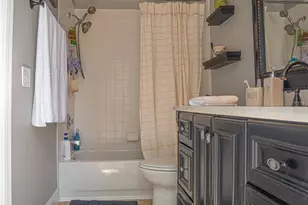 18505 Avocet Dr, Lutz, FL 33558 - Photo 19