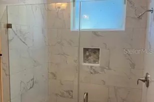 8703 N 48th St, Tampa, FL 33617 - Photo 15