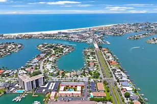 10369 Paradise Blvd, Treasure Island, FL 33706 - Photo 37