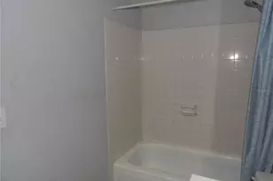 8602 Champlain, Tampa, FL 33614 - Photo 13