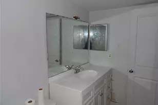 8602 Champlain, Tampa, FL 33614 - Photo 15