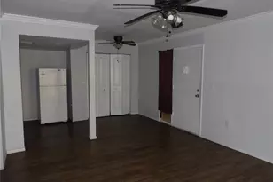 8602 Champlain, Tampa, FL 33614 - Photo 5