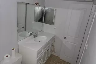 8602 Champlain, Tampa, FL 33614 - Photo 17