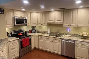 7100 Sunshine Skyway Ln S, Saint Petersburg, FL 33711 - Photo 17