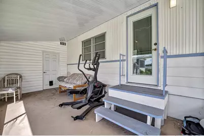 122 E Saint Annes Circle, Apollo Beach, FL 33572 - Photo 9