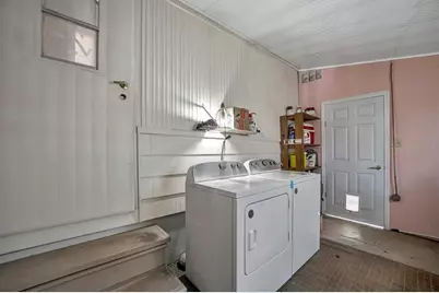 122 E Saint Annes Circle, Apollo Beach, FL 33572 - Photo 17