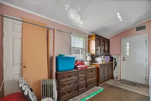 122 E St Annes Cir, Apollo Beach, FL 33572 - Photo 13