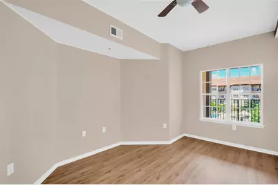 200 4th Avenue S #324, Saint Petersburg, FL 33701 - Photo 17