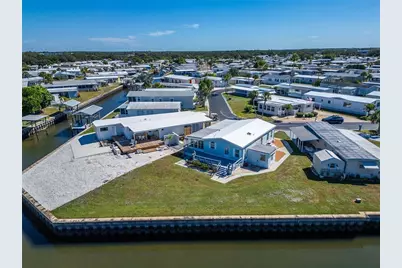 126 W Saint Johns Way, Apollo Beach, FL 33572 - Photo 1