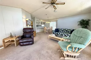 126 W St Johns Wy, Apollo Beach, FL 33572 - Photo 7