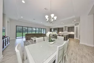 13211 Twin Bridges Dr, Riverview, FL 33579 - Photo 9